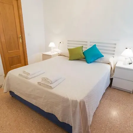 Nations With Pool * Alicante