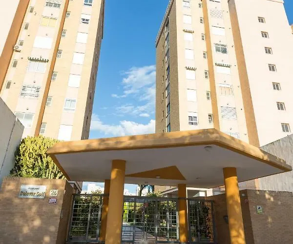 Nations With Pool 아파트