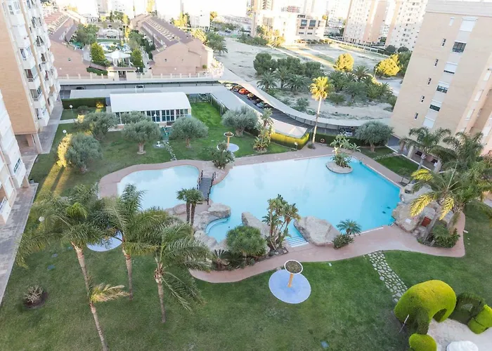 아파트 Nations With Pool *