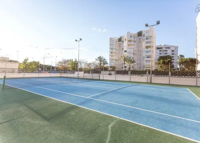 Nations With Pool * Alicante